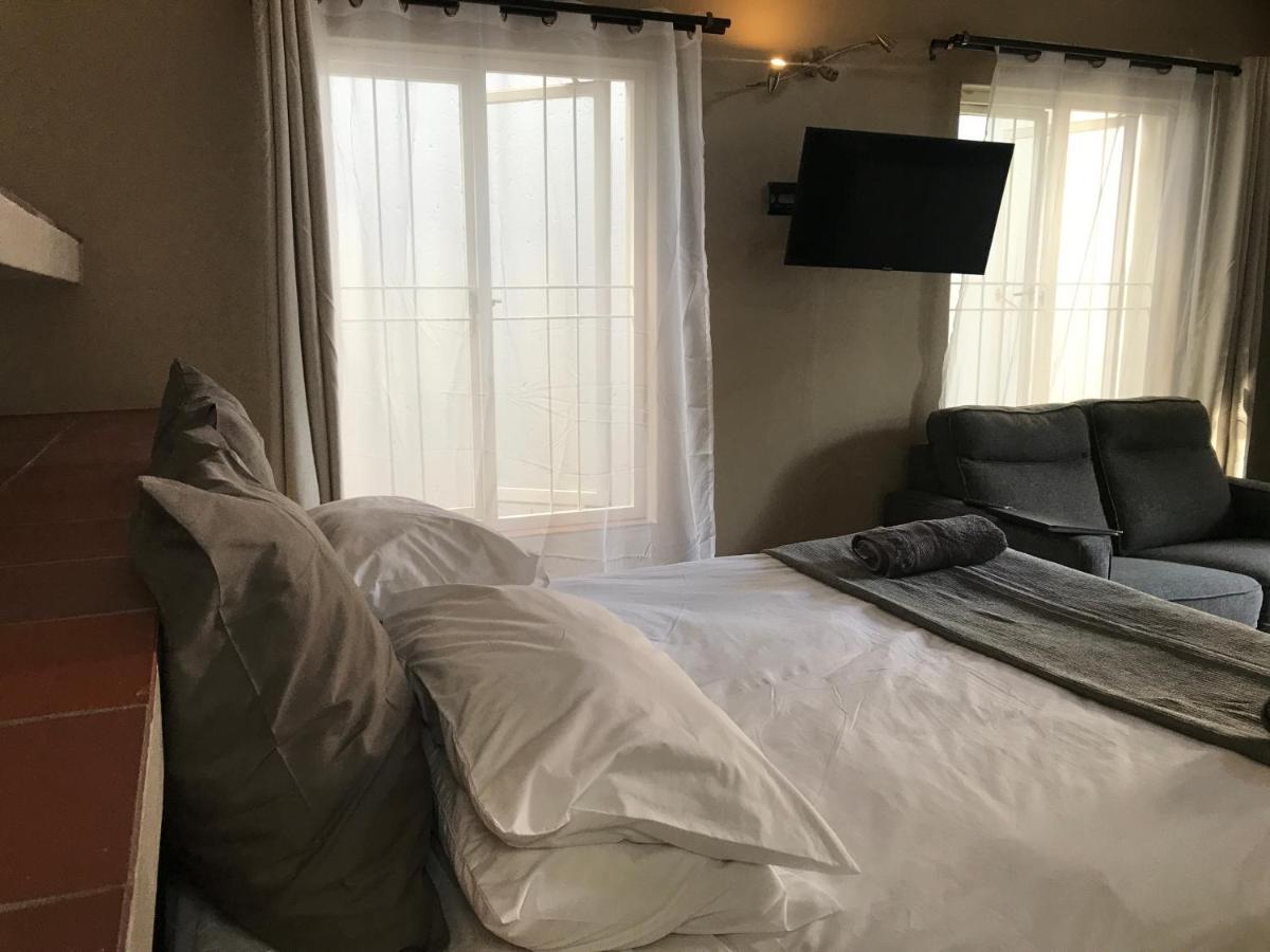 Aluve Guesthouse 요하네스버그 외부 사진